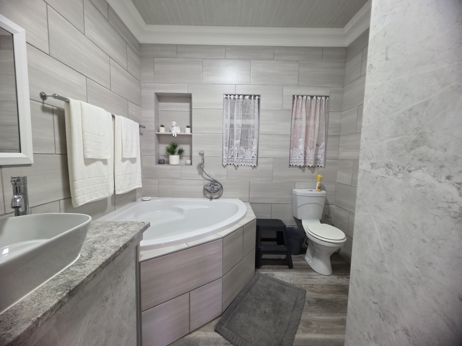 4 Bedroom Property for Sale in Bedelia Free State